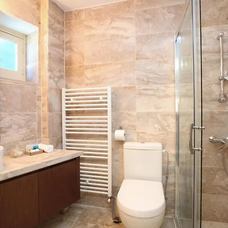 Imagine Your Family Renting This Traditional Stone Built Cottage, Nicosia 1003 Калопанайотис