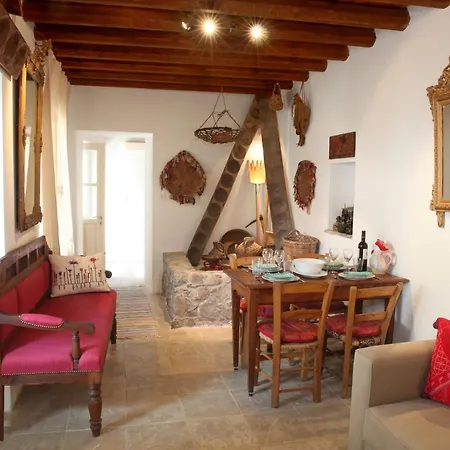 فيلة Imagine Your Family Renting This Traditional Stone Built Cottage, Nicosia 1003